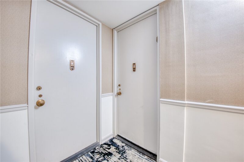 112 Washington Pl 15A — photo 3