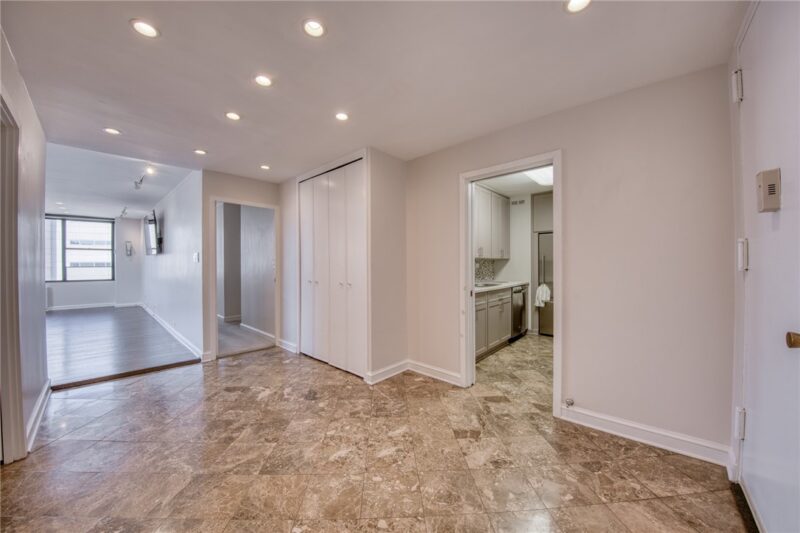 112 Washington Pl 15A — photo 4