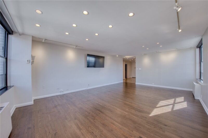 112 Washington Pl 15A — photo 8