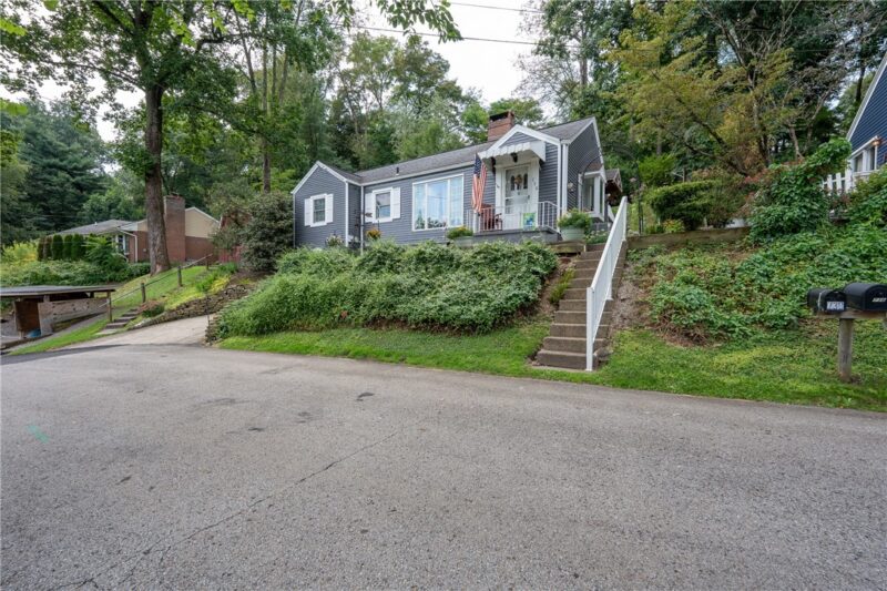 730 Eastview Ave — photo 4