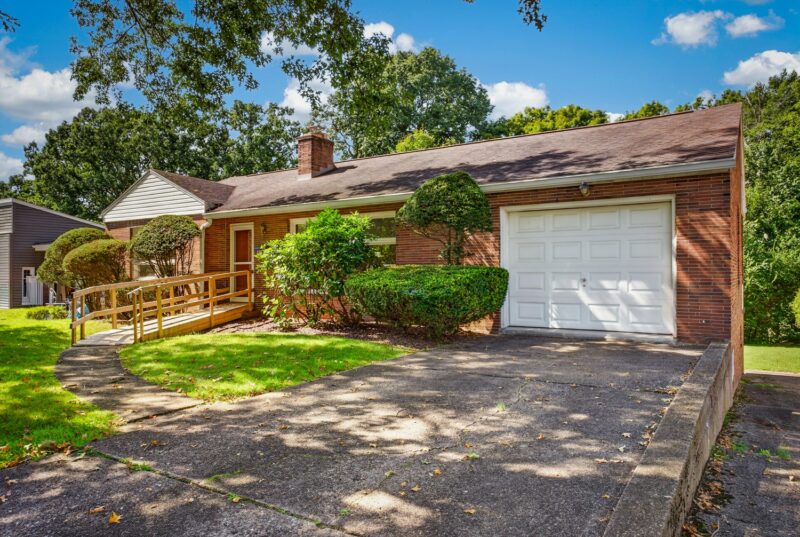 109 Marlboro Dr — photo 3
