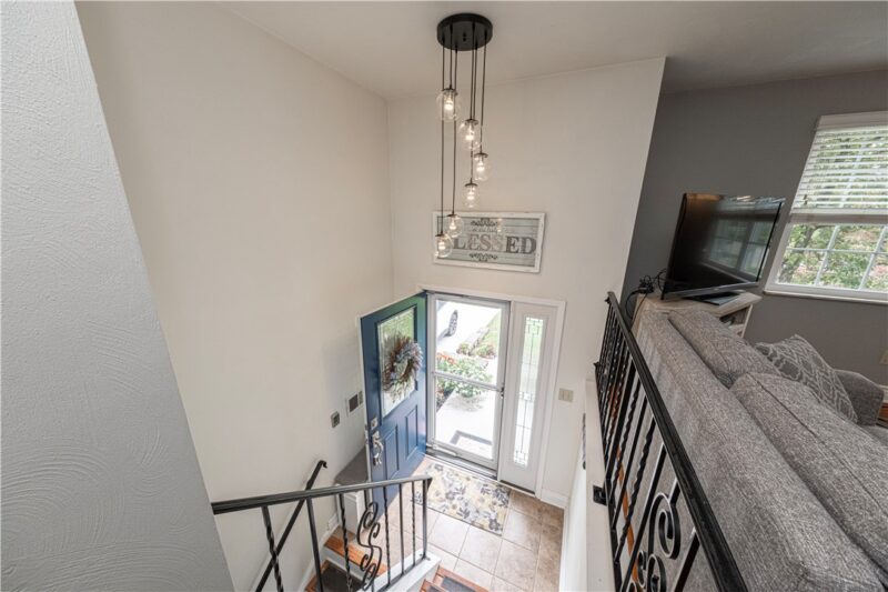 1135 Oblock Rd — photo 2
