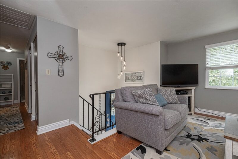 1135 Oblock Rd — photo 3