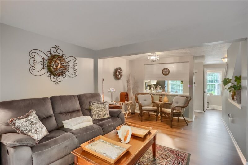 29 Meanor St — photo 2