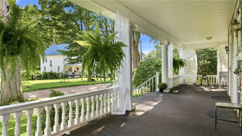 60 Chambers Ave — photo 3