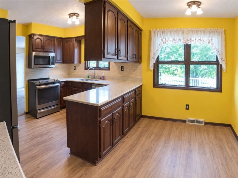 14 Park Dr — photo 6