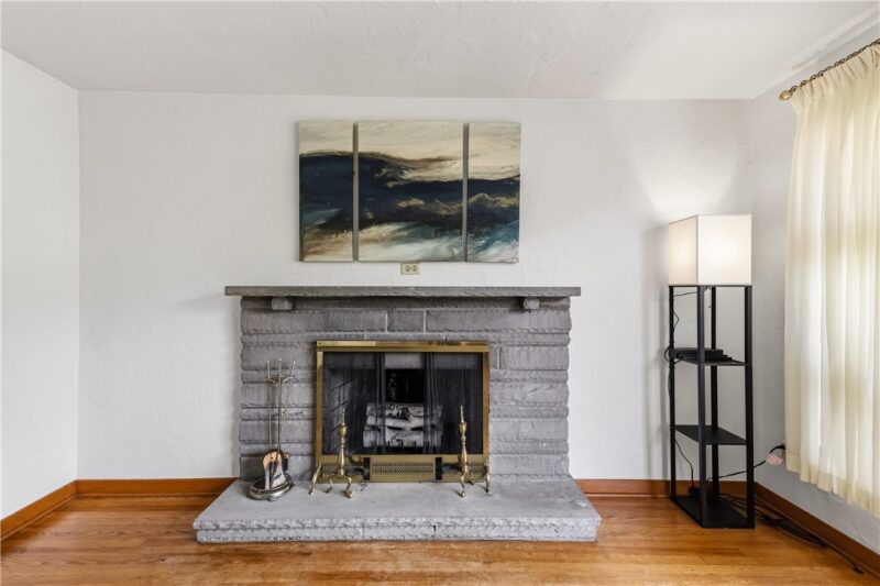 2459 South Park Rd — photo 4