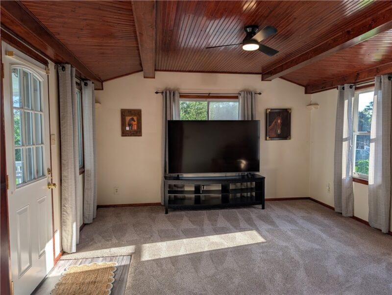 424 Scottdale Ave — photo 3