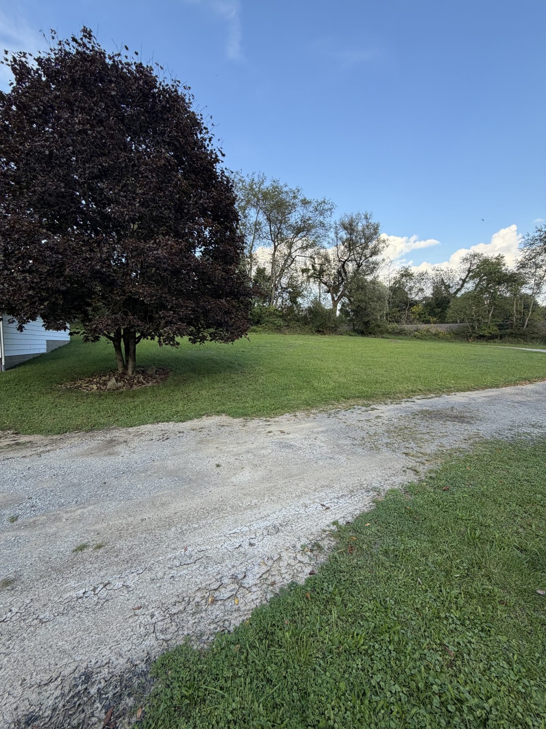 113 Railroad STREET — photo 1