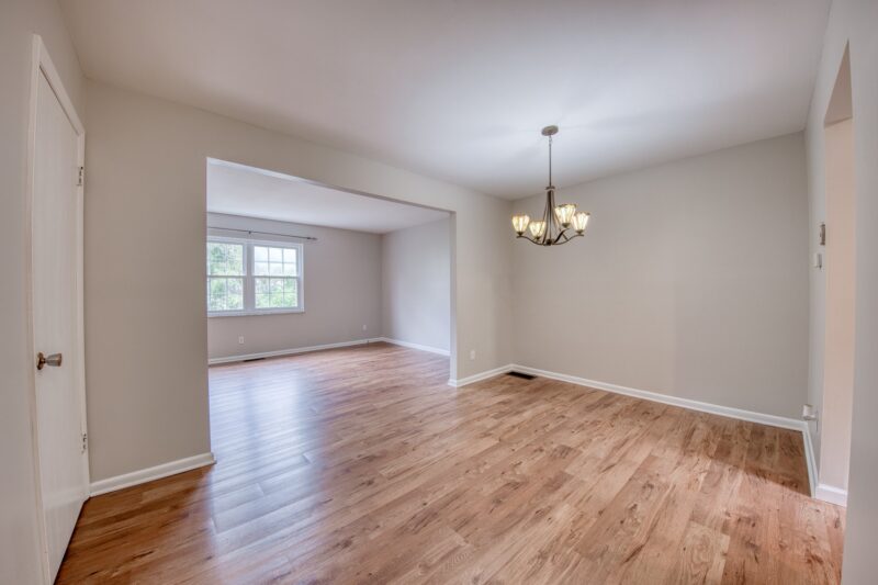 408 Parkwood DRIVE — photo 5