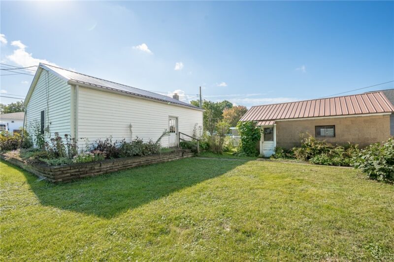 250 E Wiley St — photo 6