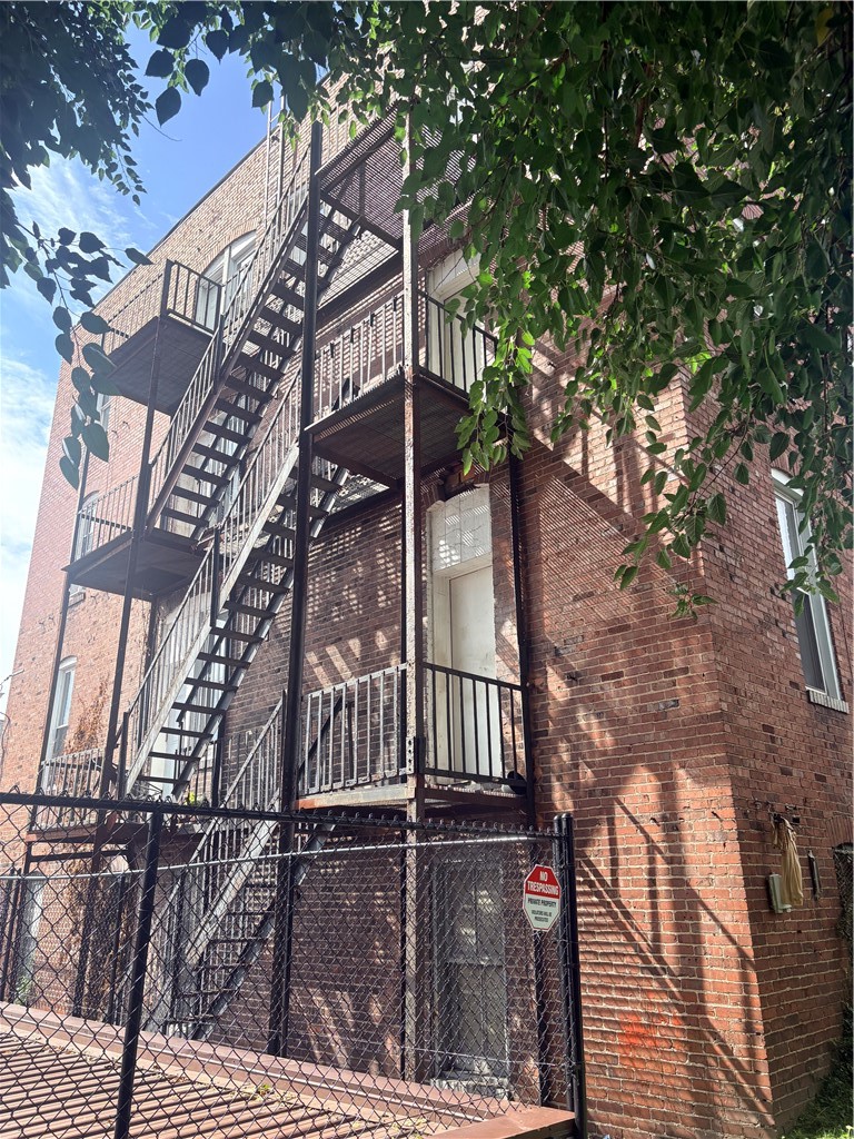 13 N Maple — photo 4
