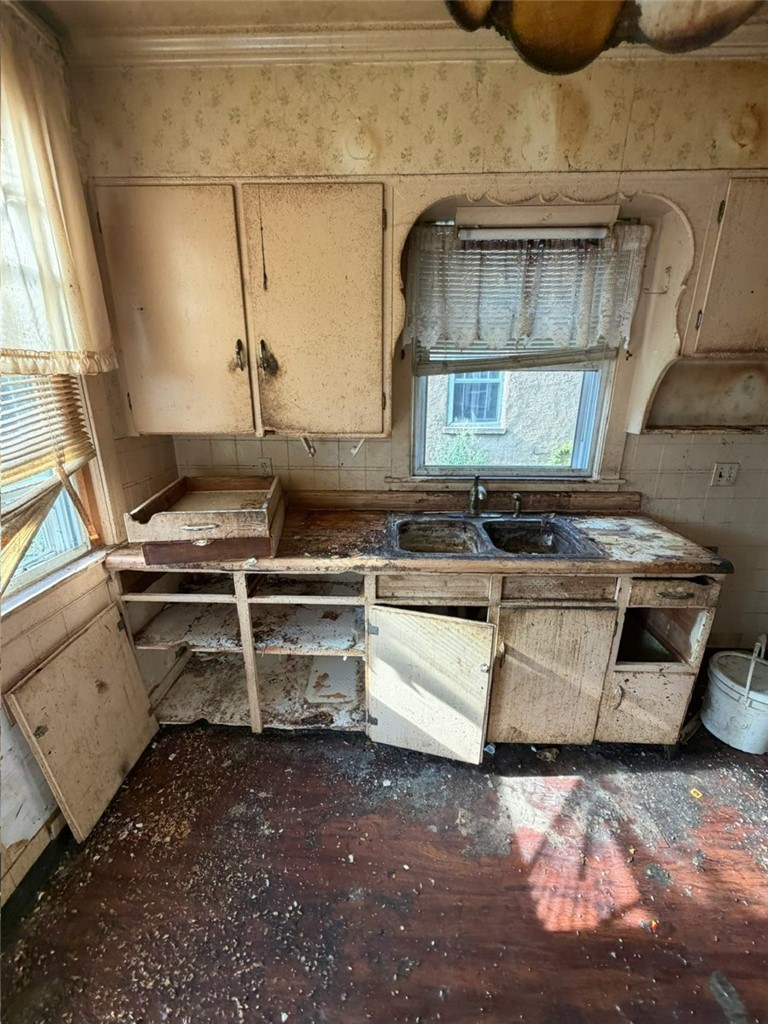 344 Shenango Blvd — photo 3