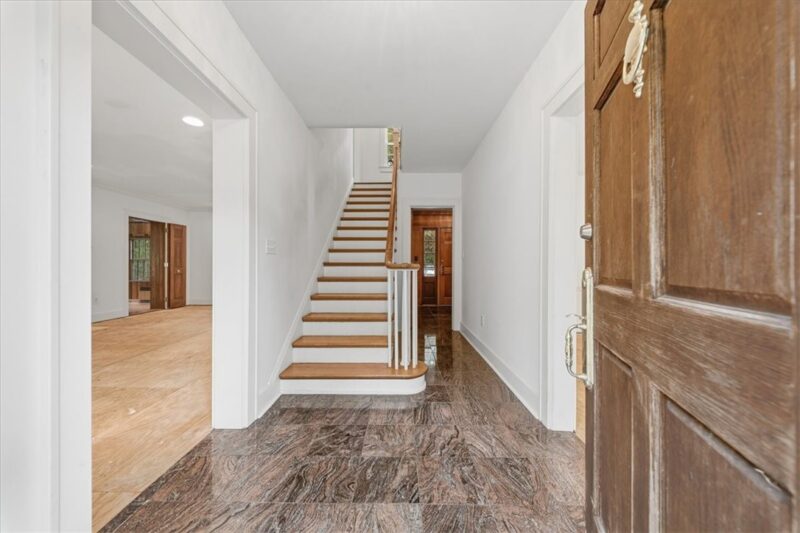 4448 Mount Royal Blvd — photo 4
