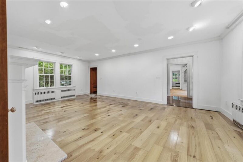4448 Mount Royal Blvd — photo 7