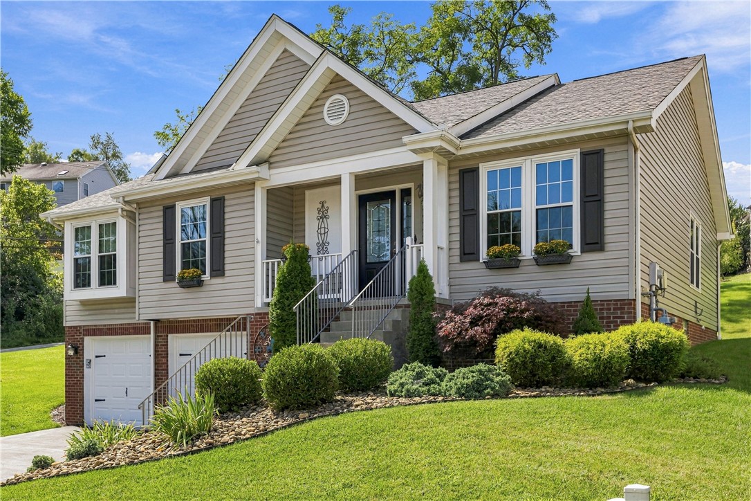 103 Oakbrook Cir — photo 1