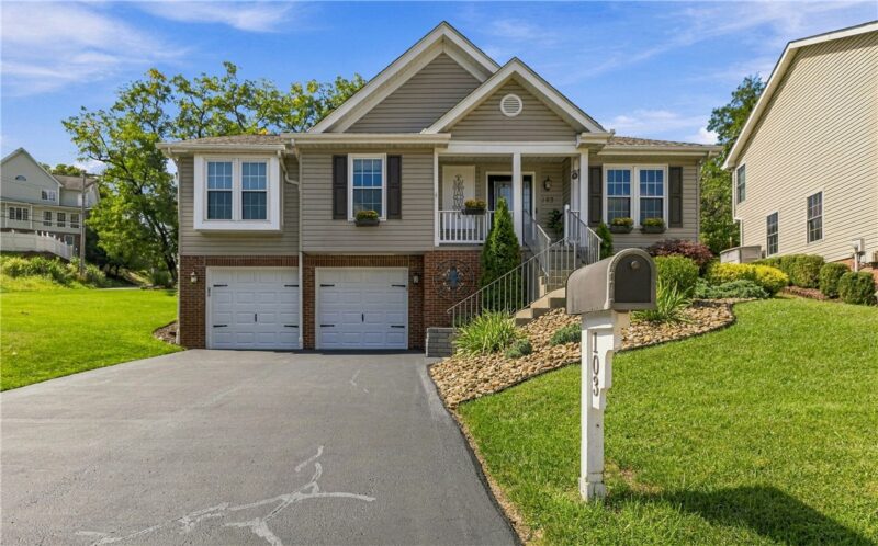 103 Oakbrook Cir — photo 2