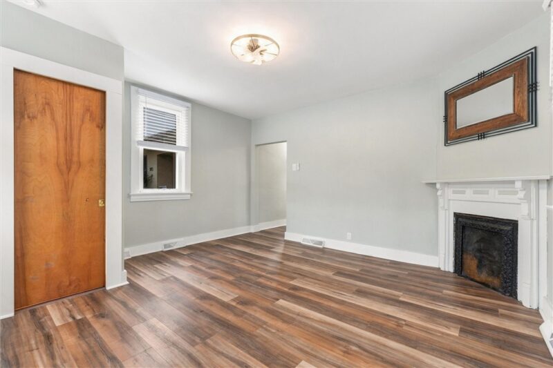 303 1st Avenue — photo 3