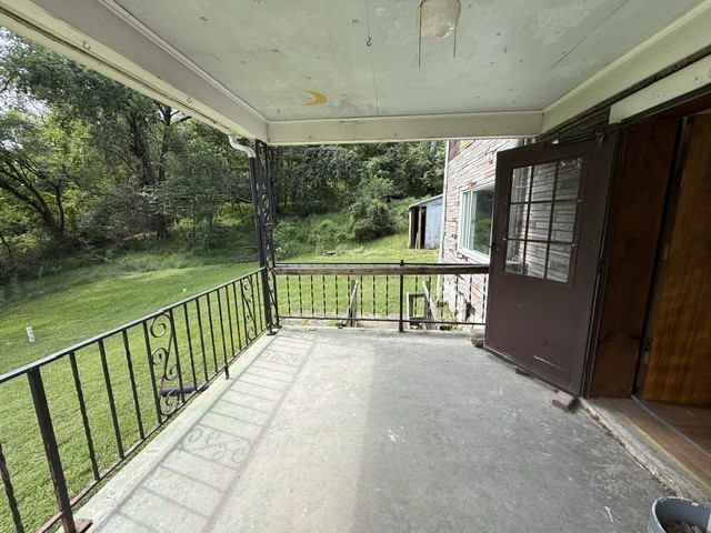 305 Repp Rd — photo 7
