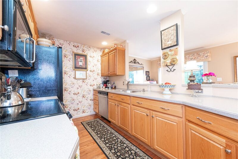 123 Windy Dr — photo 7