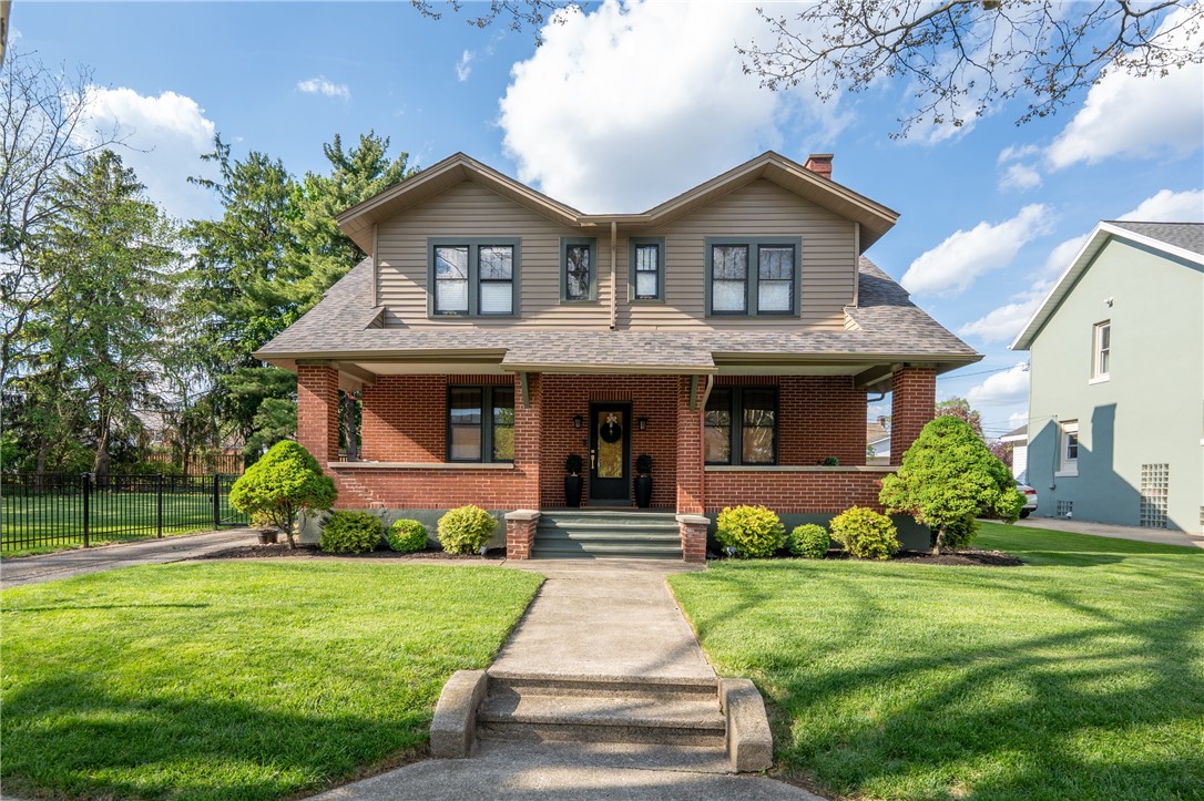 824 Walnut St — photo 1