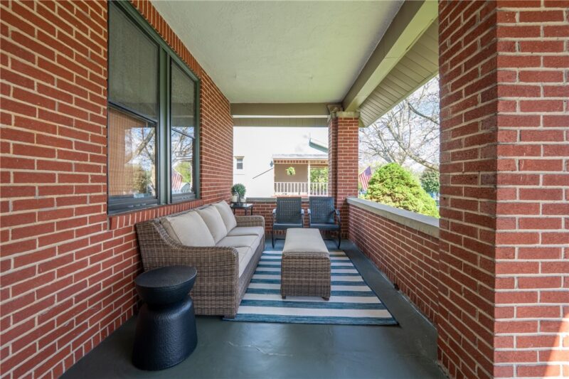 824 Walnut St — photo 7
