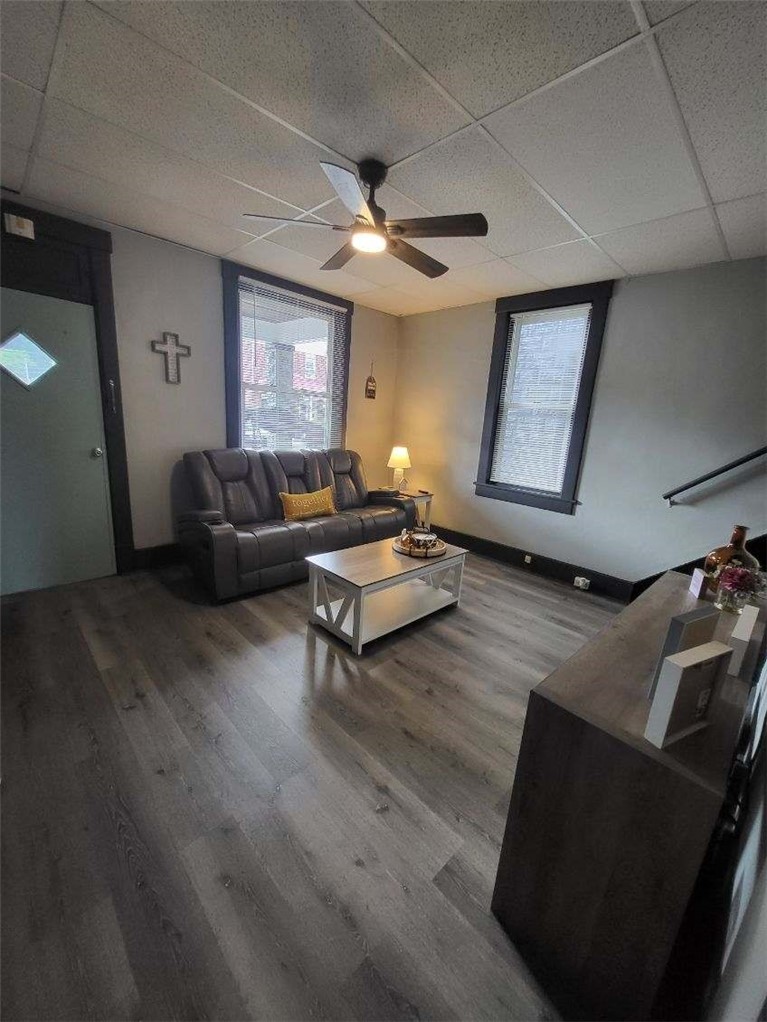 641 Bell St — photo 2