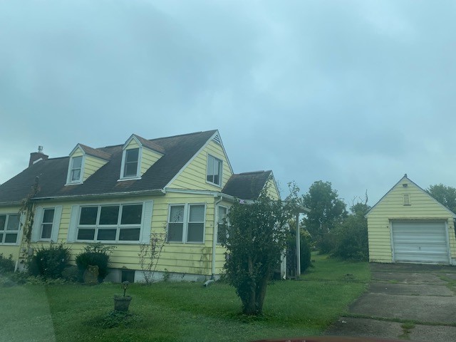 265 Carnation Ct. E