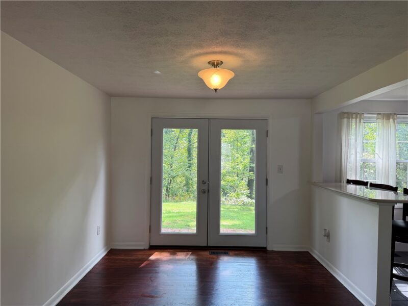 577 Surfside Dr — photo 6