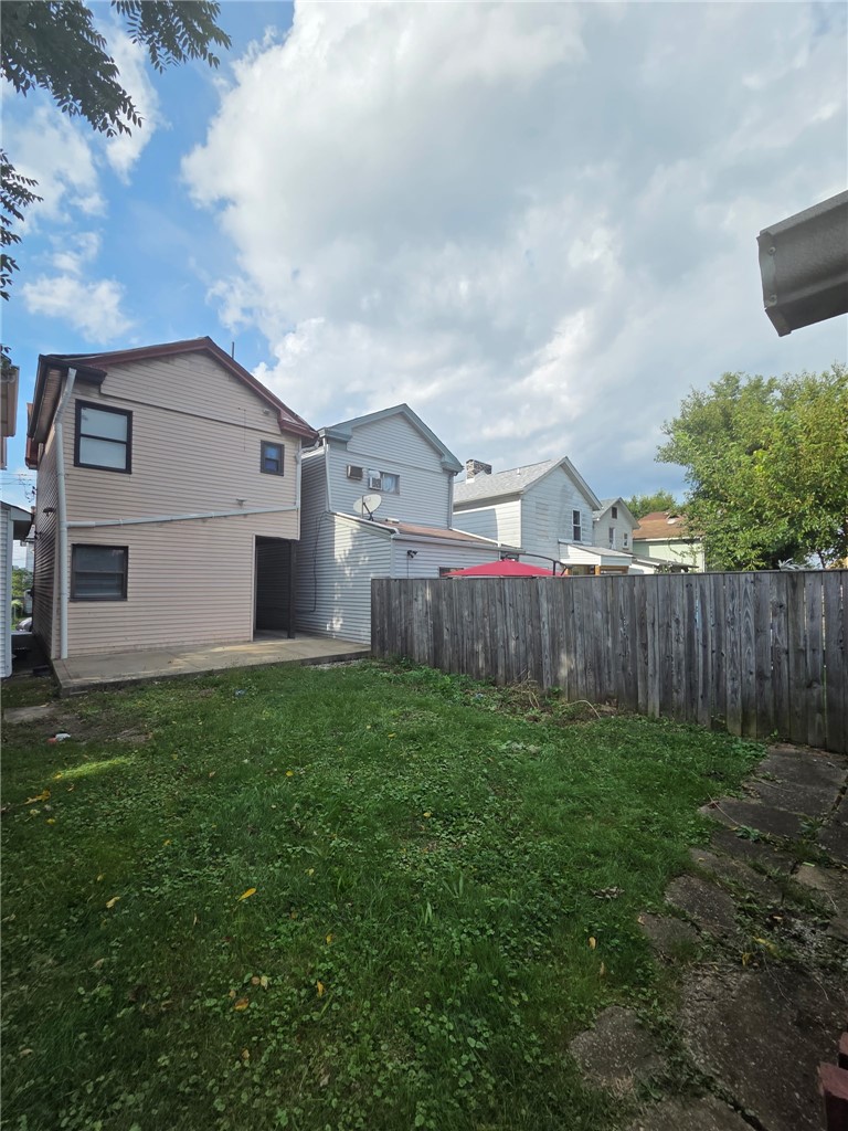 232 E 18th Ave — photo 3