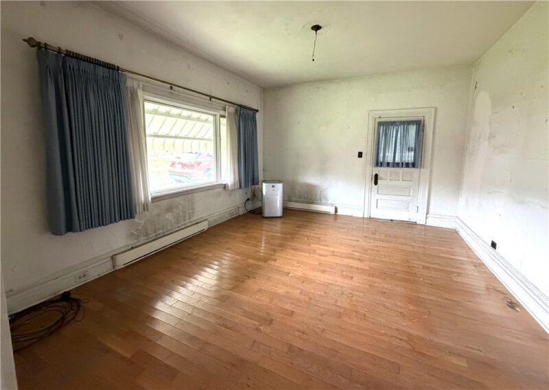 115 Main St — photo 5