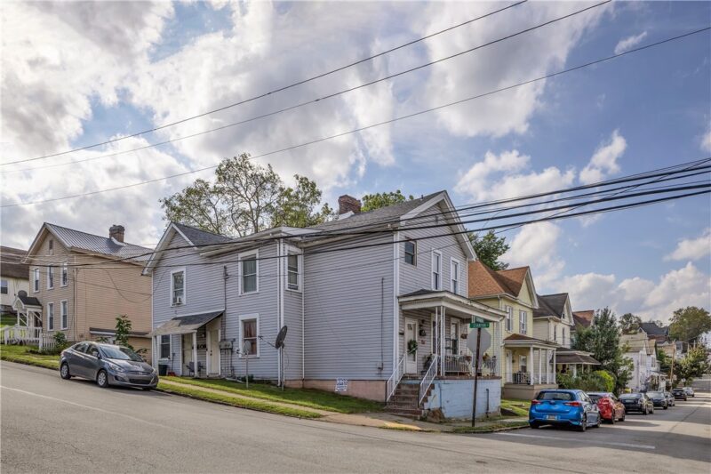 328 Seminary — photo 2