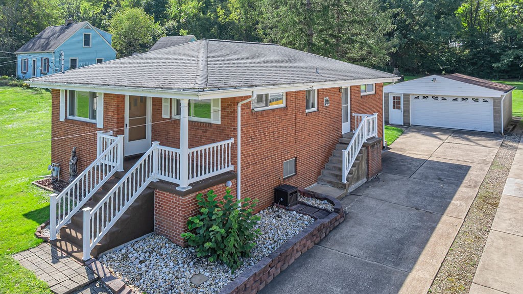 606 Golf Course Rd — photo 1