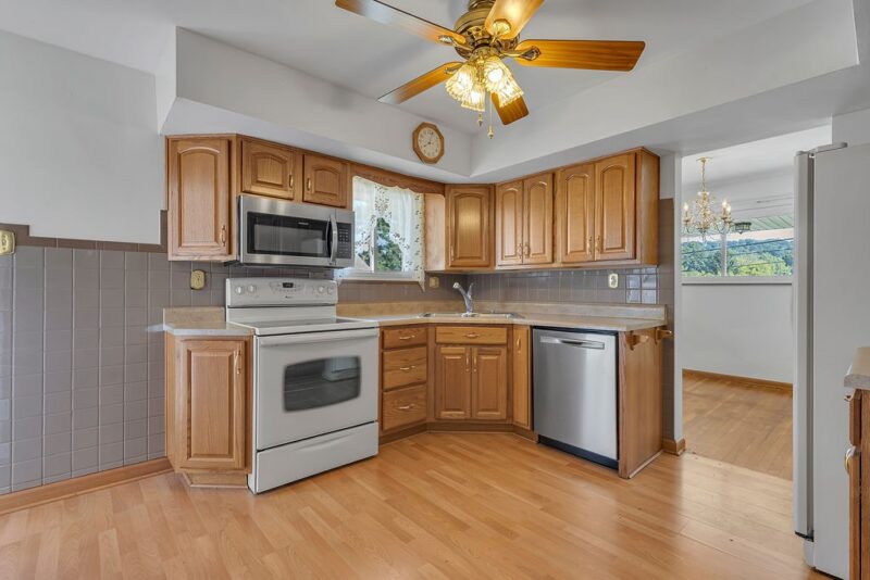 606 Golf Course Rd — photo 6