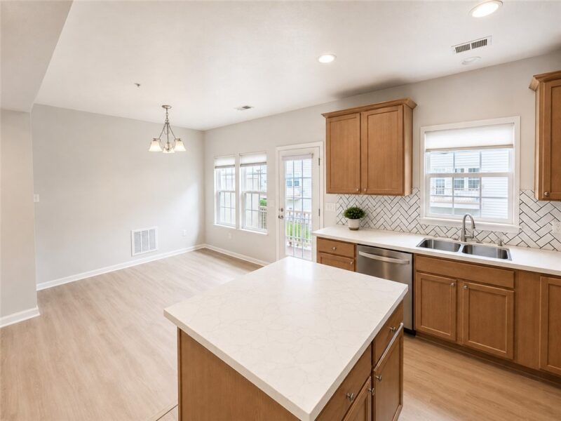 1502 Pointe View Dr — photo 6