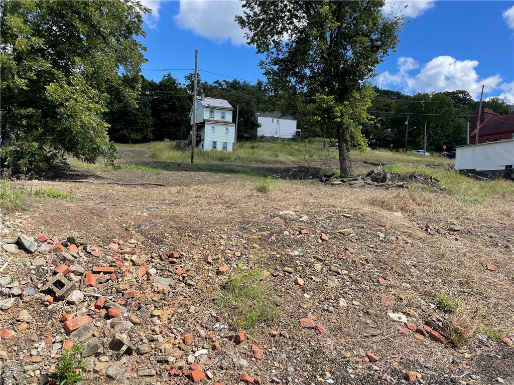1223 Walnut St — photo 1