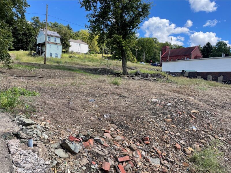 1223 Walnut St — photo 2