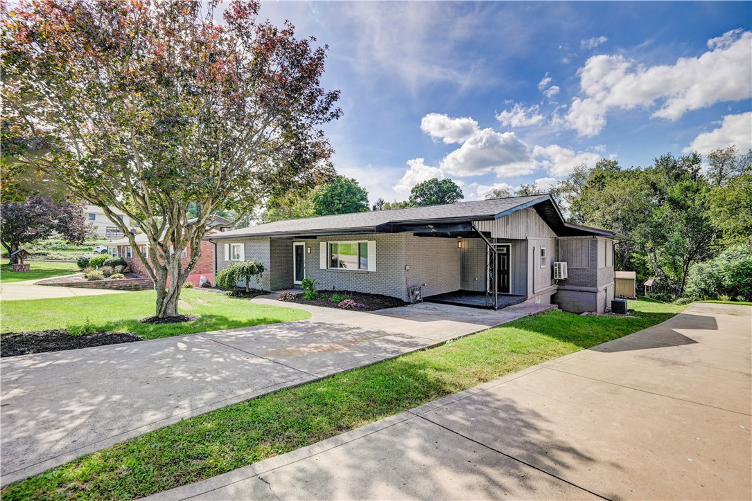 149 Spring Hill Rd. — photo 1