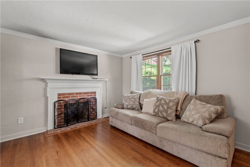126 Senate Dr — photo 5