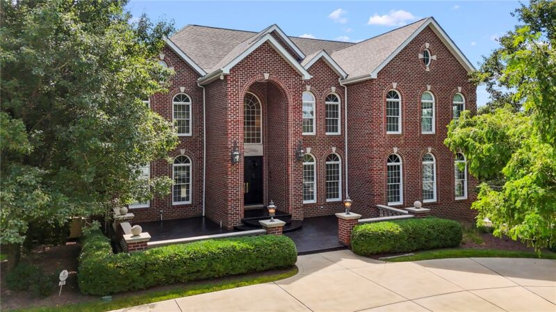 218 Canterwood Dr — photo 2