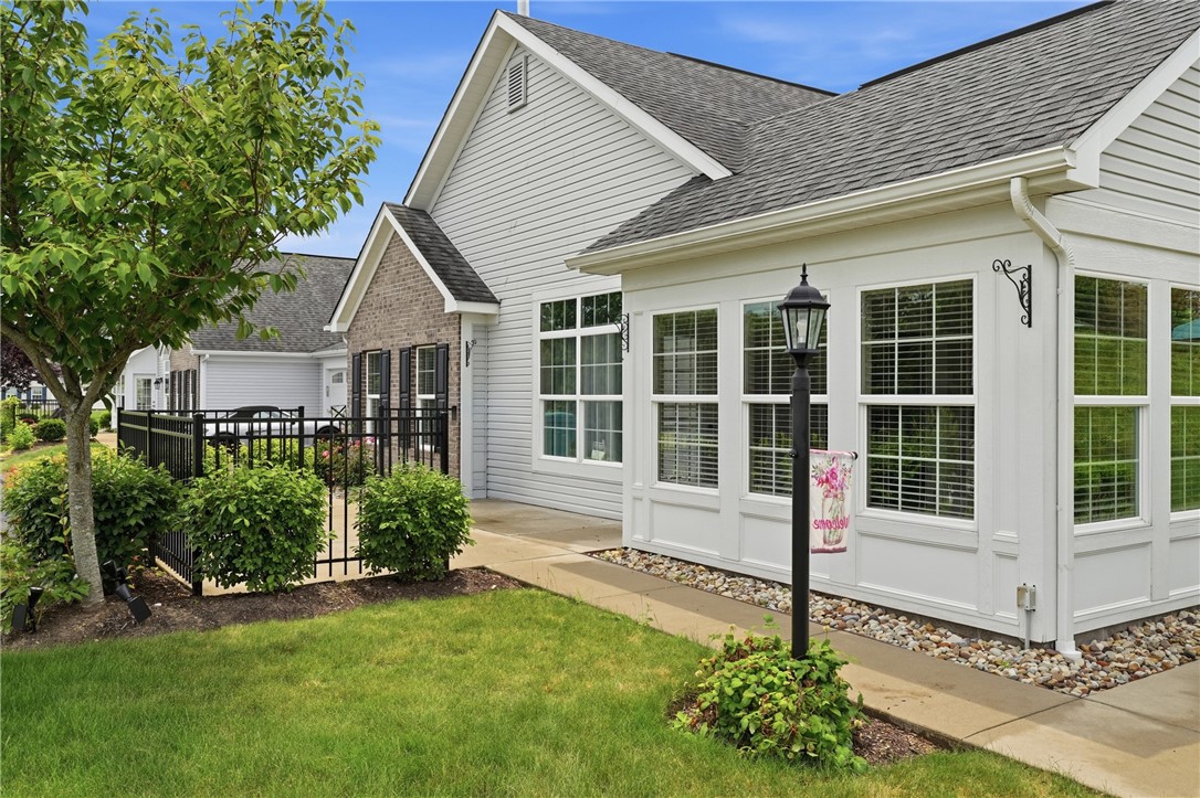 307 Spring Valley Drive — photo 1