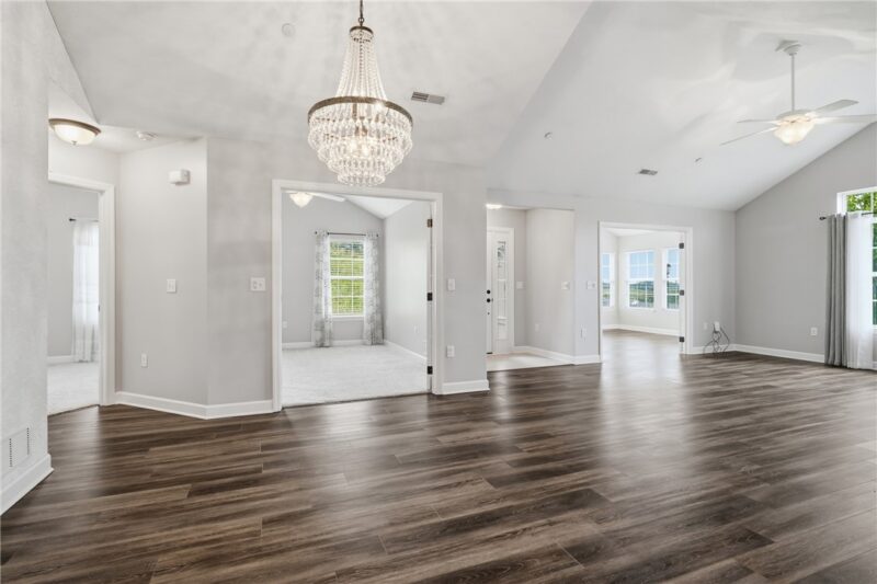 307 Spring Valley Drive — photo 8