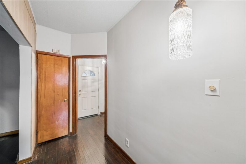 620 Broadway Ave — photo 6