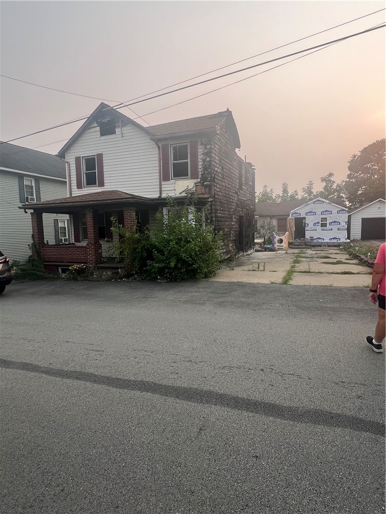 919 Wood St 921 — photo 4