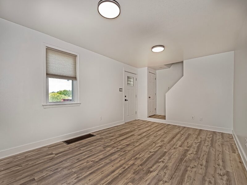 480 Hamil ROAD — photo 6