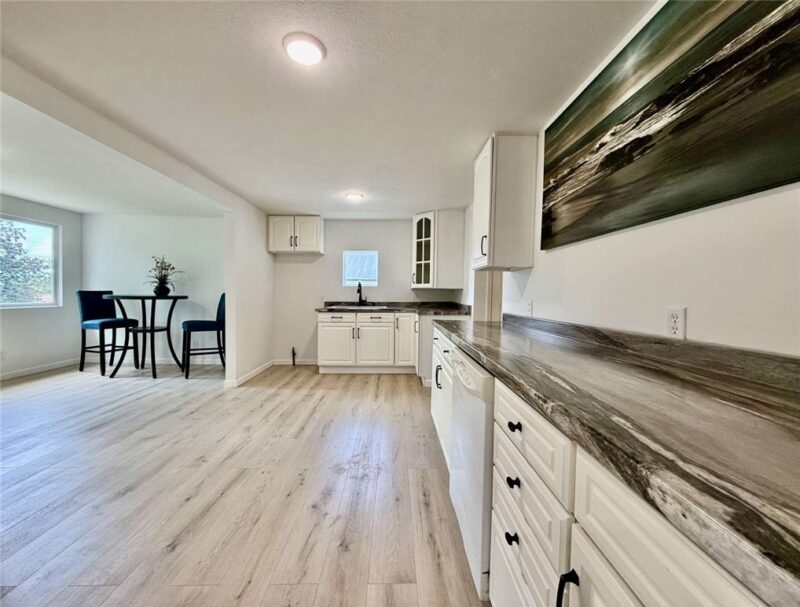 323 Butler Ave — photo 5