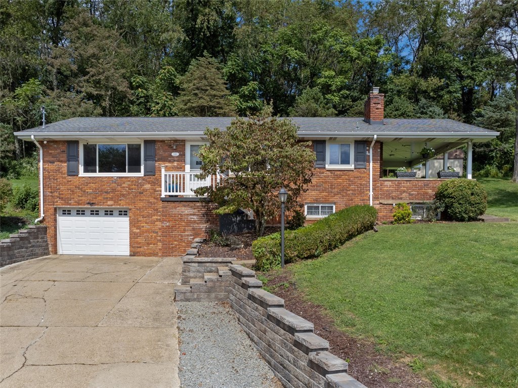 348 Aitken Avenue — photo 1