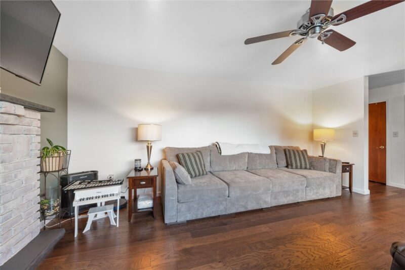 348 Aitken Avenue — photo 5