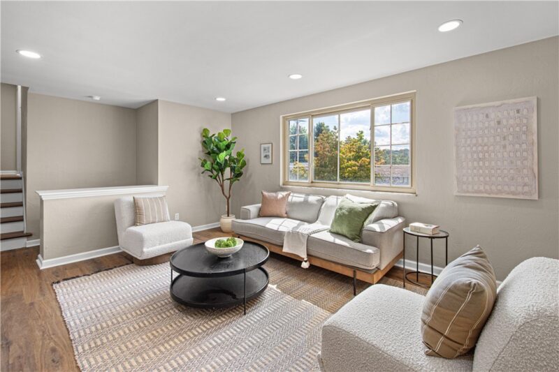 100 Woody Crest Dr — photo 3