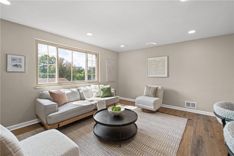 100 Woody Crest Dr — photo 5